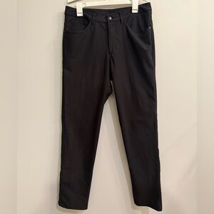 Lululemon Athletica - ABC Classic-Fit 5 Pocket Pant 32L
Warpstreme - Black - 32